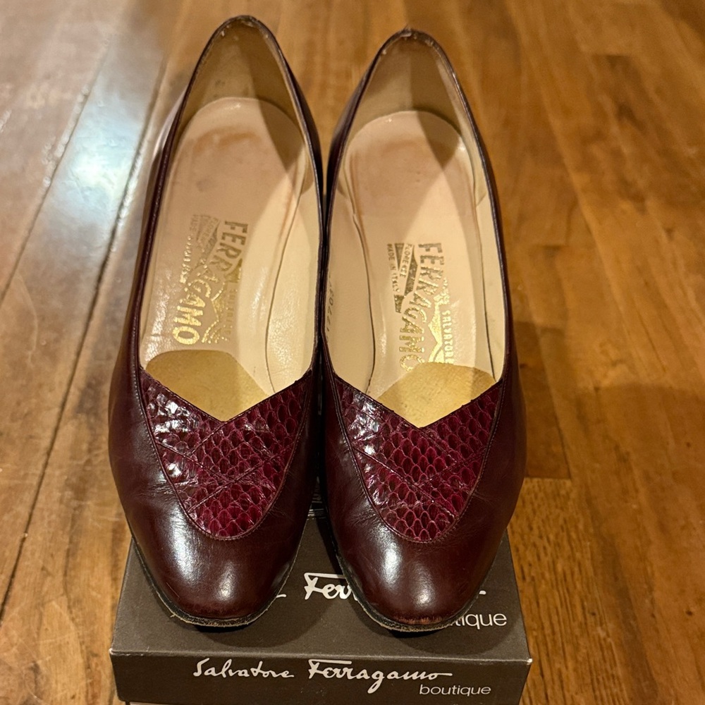 Salvatore Ferragamo Women's Dark Red Leather heels. Size 9 B